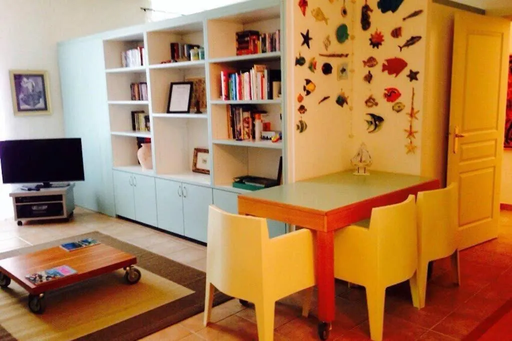 Daire Nice Center Apartment, Place Massena